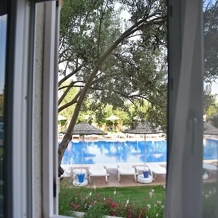 Zeytin Arasi Aparthotel Ayvalik
