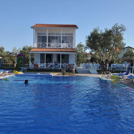 Zeytin Arasi Aparthotel 4*
