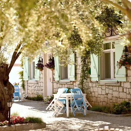 Zeytin Arası 3* Ayvalı