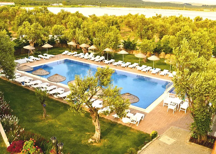Zeytin Arasi Aparthotel 4*